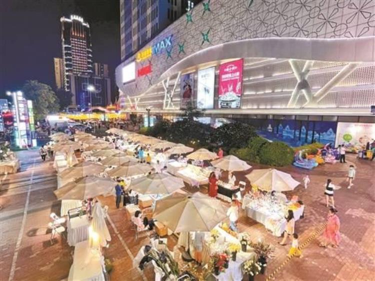 地铁对城市商业格局影响「地铁重塑商业格局助力建设消费中心城市」