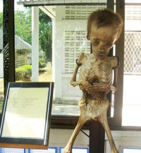 ​泰国恐怖博物馆（里面展示了许多畸形怪状的尸体）