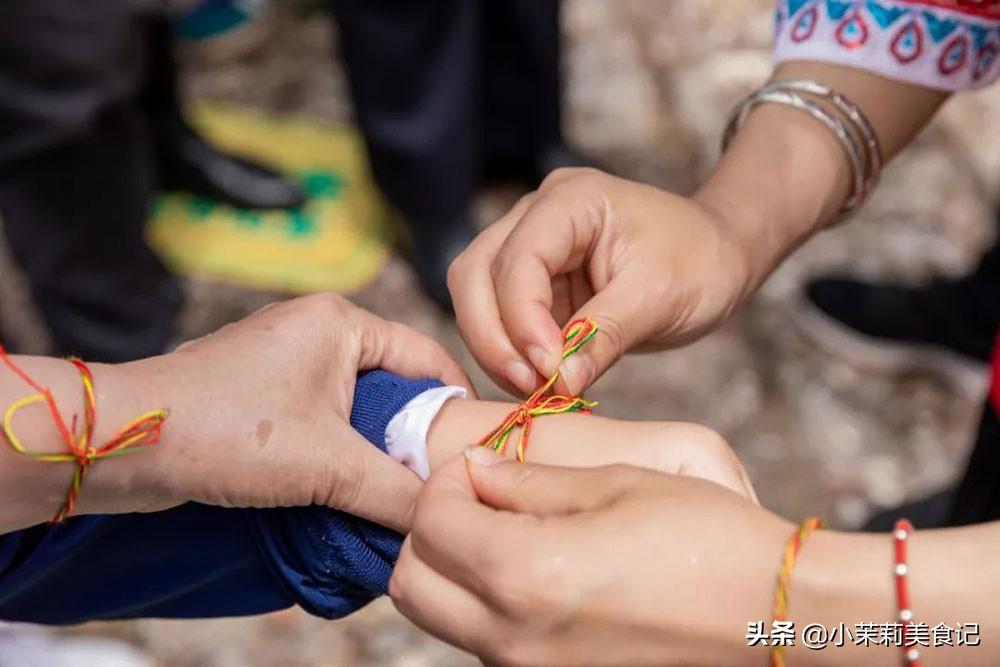 五彩绳是哪五种颜色（端午节带五彩绳的禁忌）(图2)