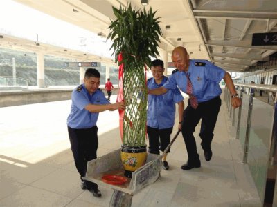 ​速看！铁路客运人员进驻阳泉东站