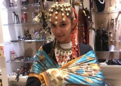 ​李雨桐晒转账记录和录音 竟是薛之谦骗她怀孕又流产