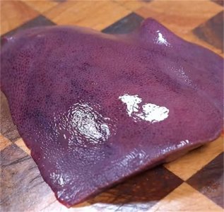 ​猪肝清洗的正确方法，想尝猪肝又怕脏？技巧大公开，美味又卫生！