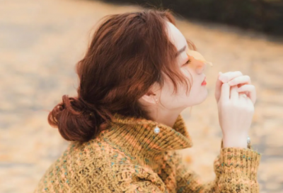 ​经典唯美句子：你若渡我一生苦海，我愿许你一世繁华